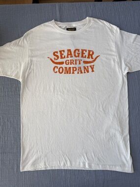 Seager Grit Company Men's White Graphic Tee NWT